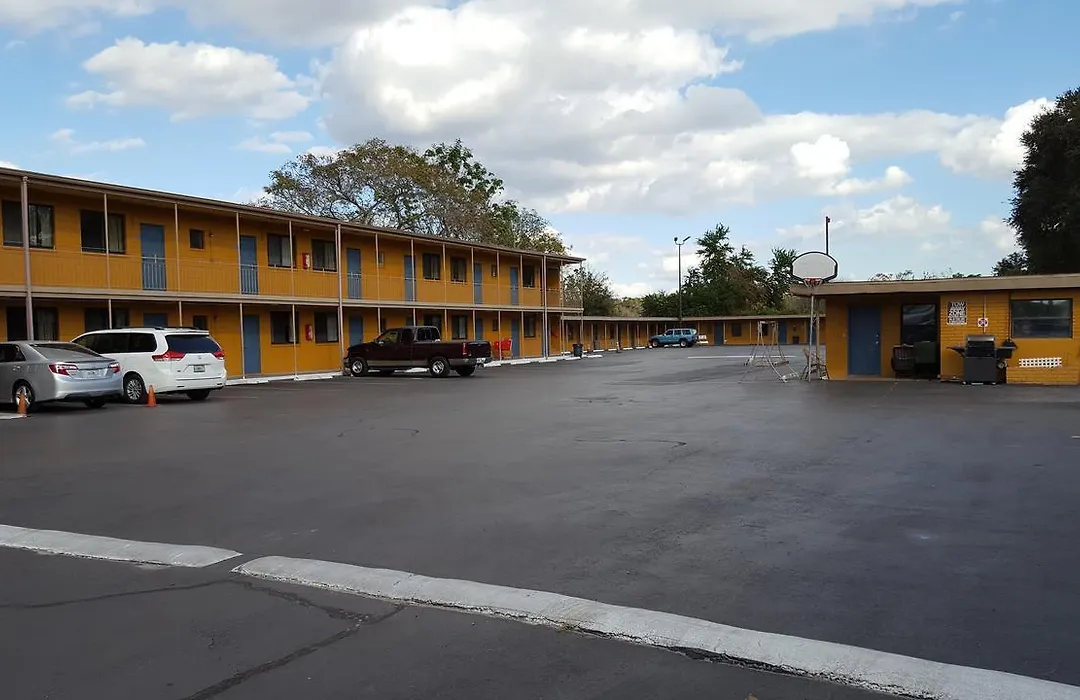 Budget Motel-1